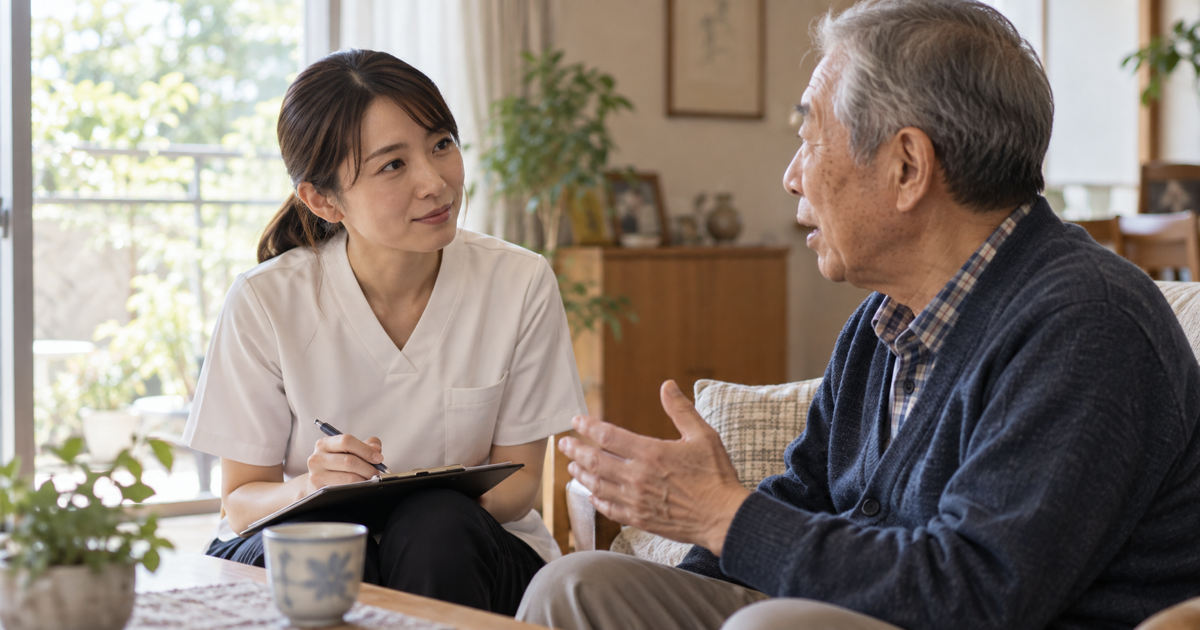 言語聴覚士がパーキンソン病の高齢男性の会話を聞いて発話を評価している