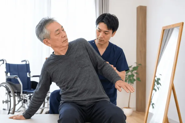 脳卒中後のプッシャー症候群とは?体が傾く・押し返す原因とリハビリの進め方