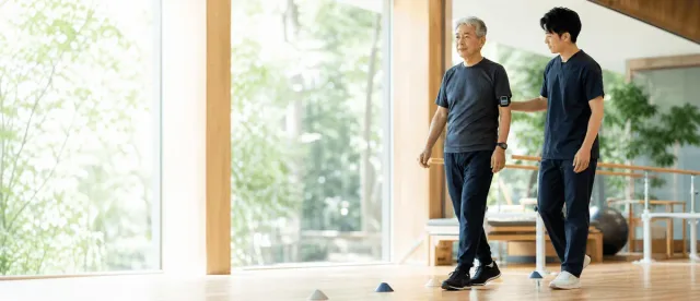 脳卒中リハビリはどれくらい必要？量・時間・頻度・強度を研究から解説